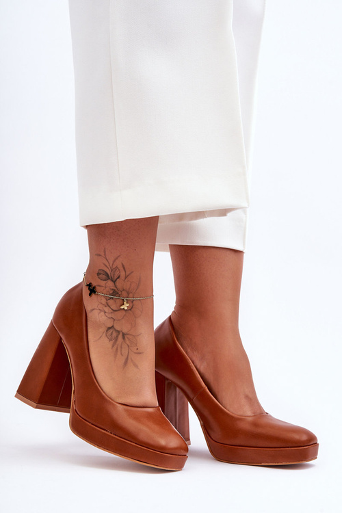 Шкіряні туфлі на масивному каблуці Camel Rosalia