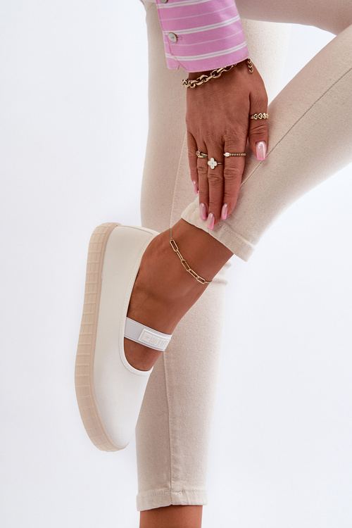 Жіночі кросівки Big Star NN274601 Білі