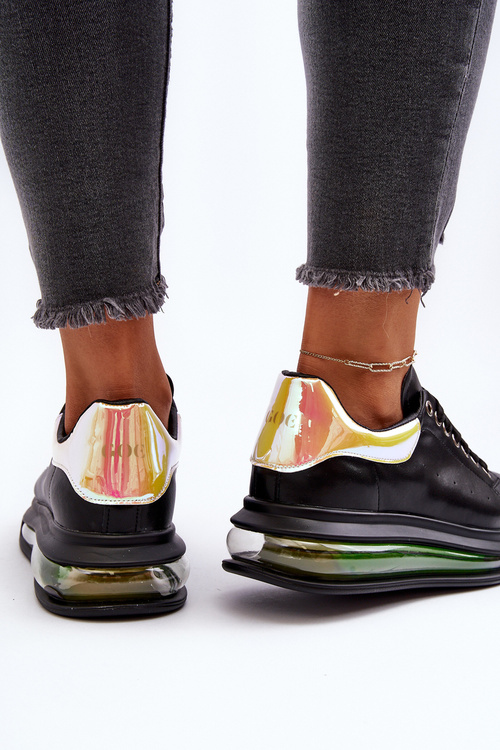 Жіноче спортивне взуття GOE KK2N4073 чорний