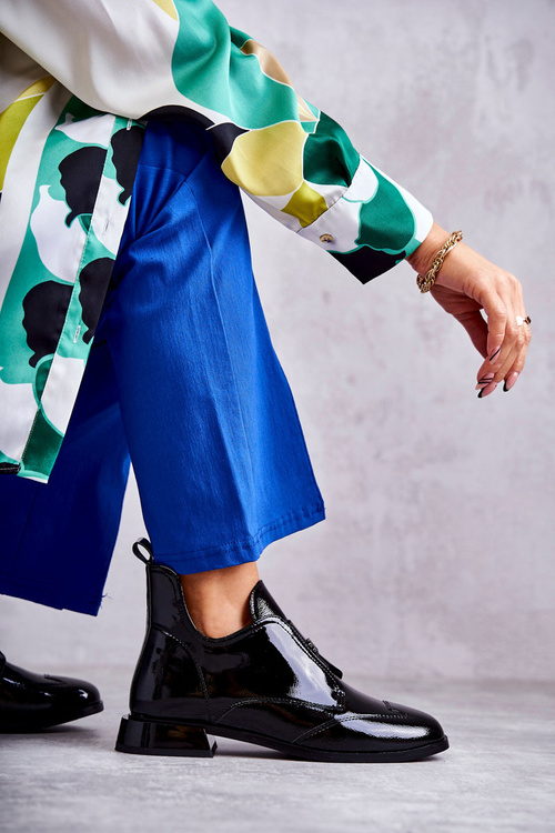 Лаковані низькі чоботи на блискавці Black Bettina