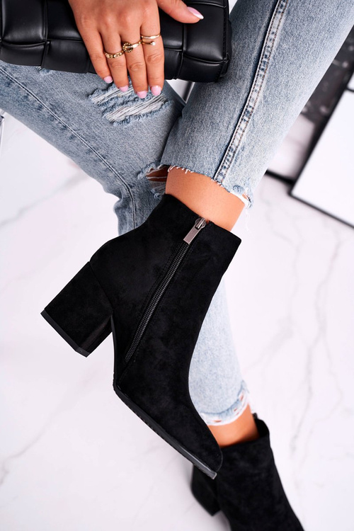 Чоботи жіночі на підборах чорні So Good