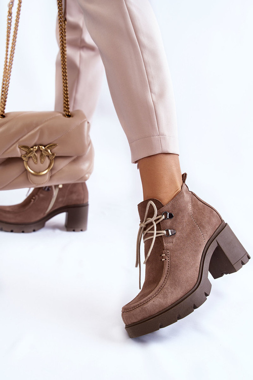 Жіночі замшеві чоботи на зв'язках Яскраво-коричневі Маріанни