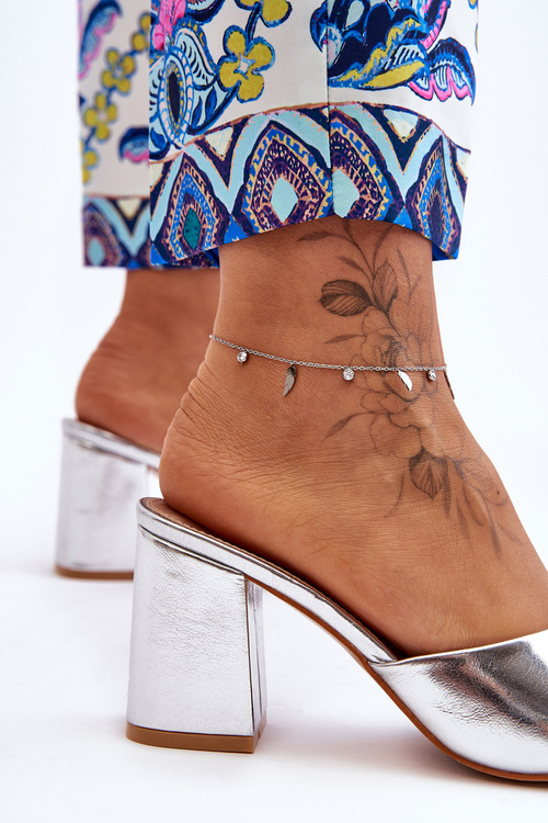 Жіночі шкіряні класичні тапочки Silver Loara