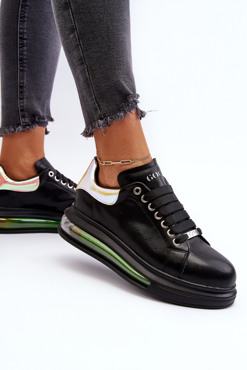 Жіноче спортивне взуття GOE KK2N4073 чорний