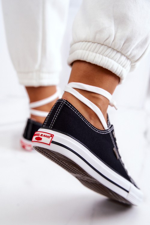 Жіночі класичні кросівки Cross Jeans JJ2R4011C чорні