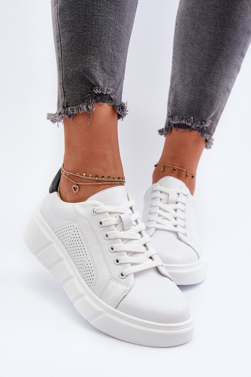 Жіночі білі шкіряні кросівки на платформі Гатира
