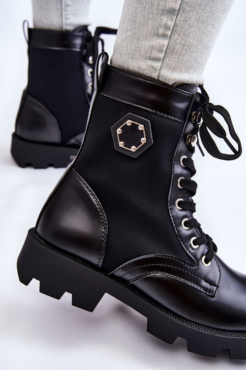 Жіночі черевики Trapper на шнурівці з теплими чорними номі