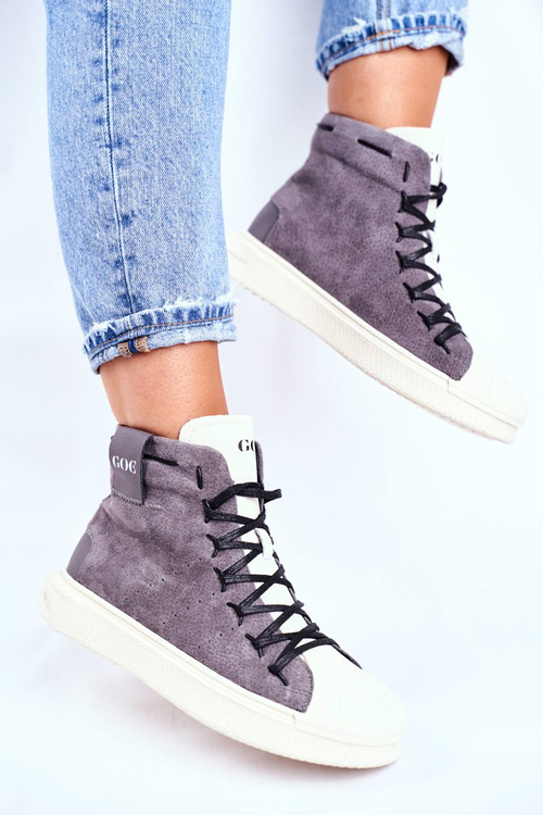 Жіноче спортивне шкіряне взуття GOE сіре GG2N3049