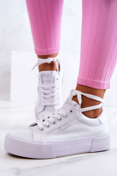 Кросівки на платформі Lee Cooper LCW-22-31-0884L білі