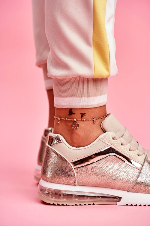 Жіноче спортивне взуття Бежеві кросівки Helly