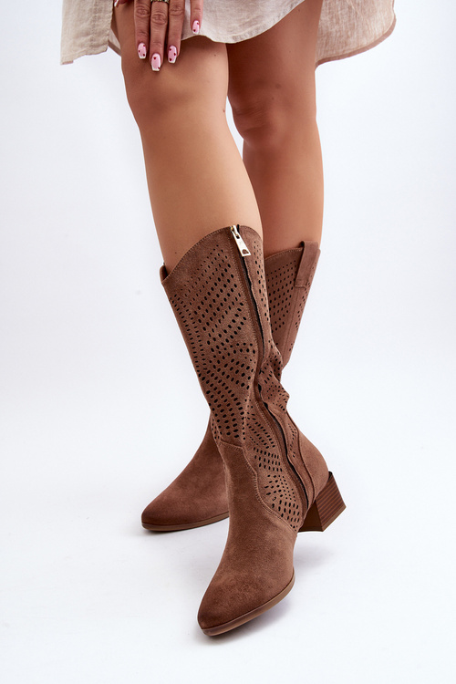 Коричневі ажурні чоботи Walea на низькому каблуці