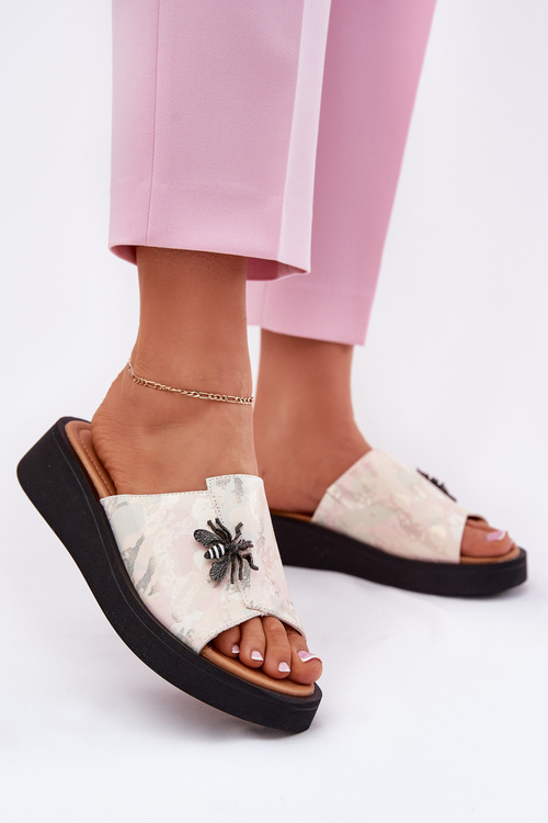 Жіночі Шкіряні Сандалі З Брошкою Vinceza 66752 Бежеві