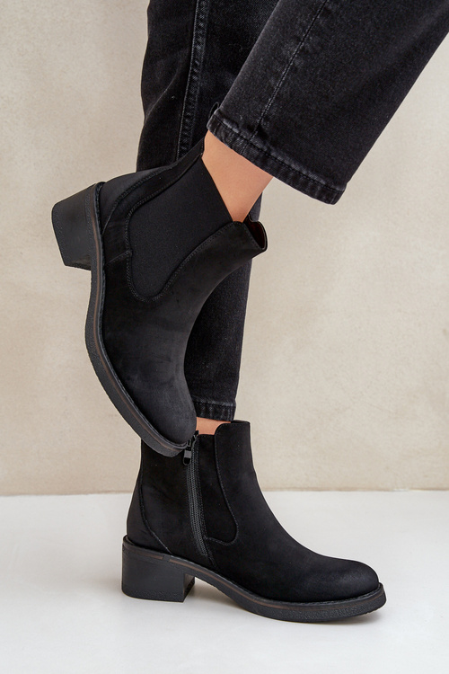 Жіночі ботильйони на утепленому низькому каблуці на блискавці чорного кольору Savalindra