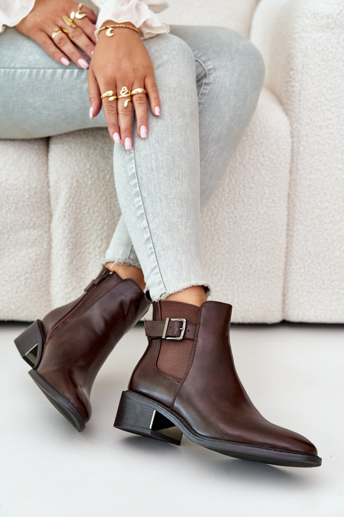 Жіночі ботильйони на низькому каблуці з золотистою пряжкою Коричневий Вомера