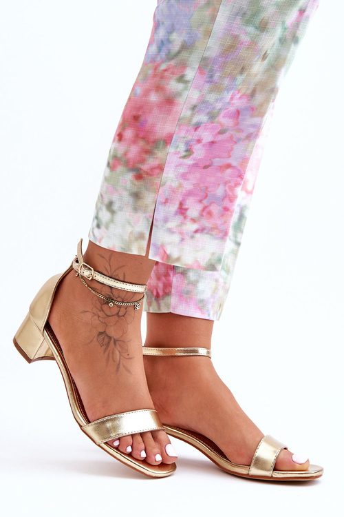 Шкіряні босоніжки на підборах Гладке золото Inspire Me!