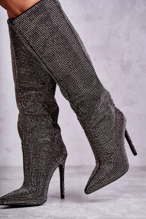 Модні чоботи на високому каблуці з фіанітами чорного кольору Lovisa