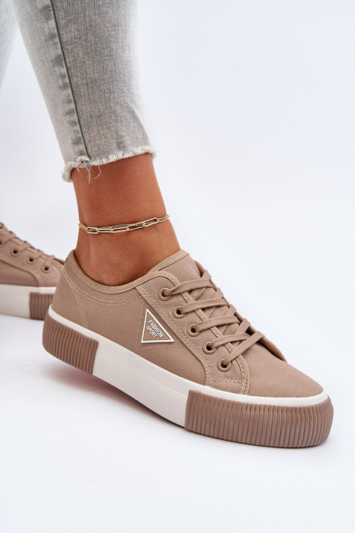 Низькі жіночі кросівки бежеві Enalae