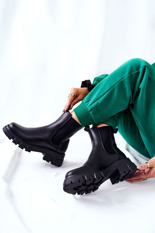 Високі черевики челсі чорного кольору