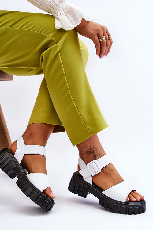 Жіночі шкіряні сандалі на плоскій підошві білі Dean