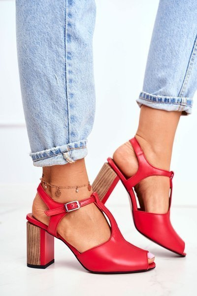 Жіночі шкіряні босоніжки Maciejka червоні 04117