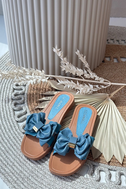Жіночі сині босоніжки з бантом Rivarina