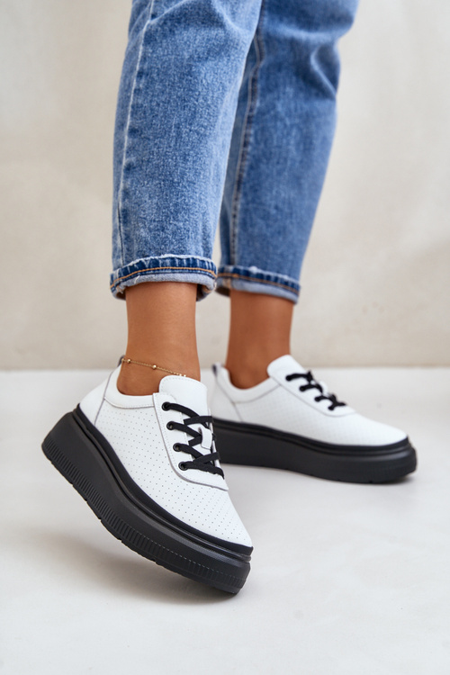 Жіноче спортивне взуття на платформі натуральна шкіра білі 41470 Vinceza