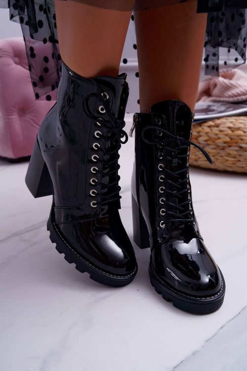 Жіночі чоботи на шпильці лаковані чорні Insist