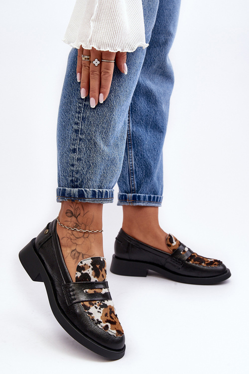 Жіночі шкіряні лофери Maciejka 06250-01 Чорні