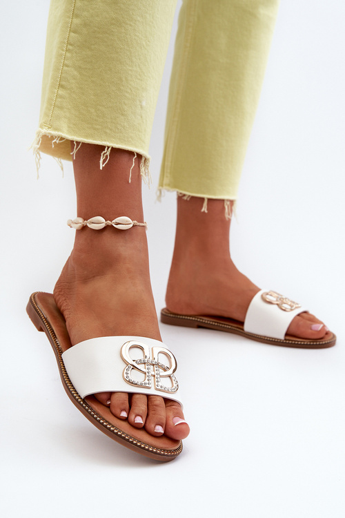 Жіночі босоніжки з декором з еко шкіри на плоскому каблуці Білі Sadria