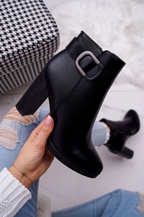 Чоботи жіночі на шпильці чорні Mastor