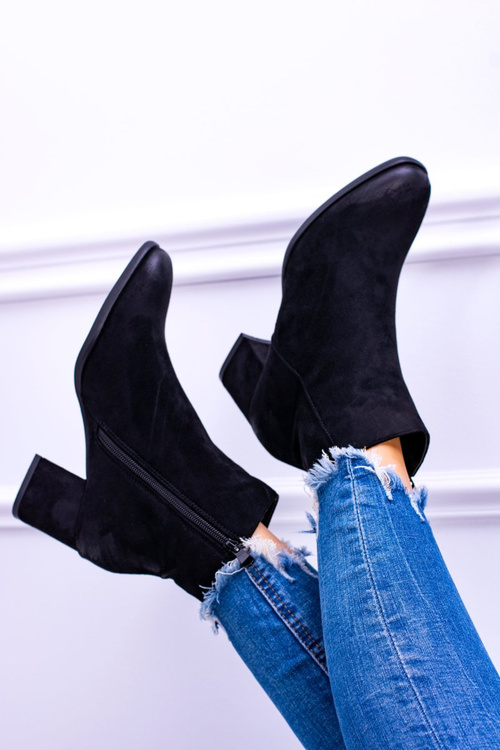 Жіночі чорні чоботи на шпильці замшеві Ferimate