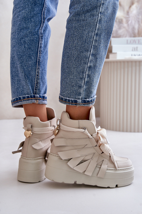 Шкіряні жіночі кросівки на масивній платформі бежеві CheBello 4561