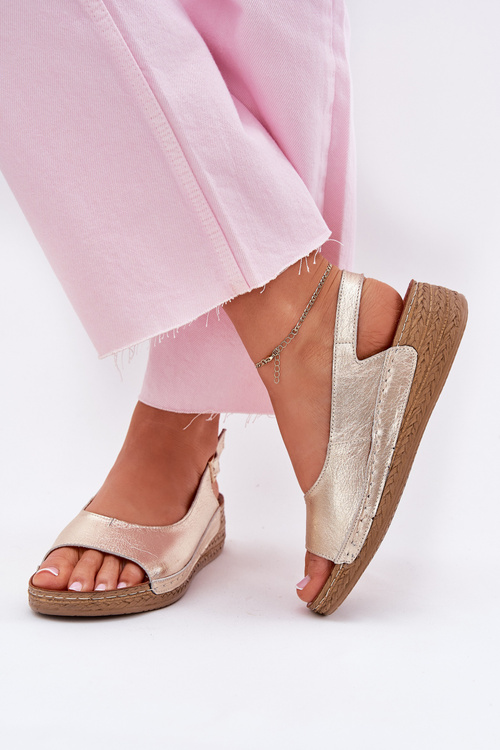 Жіночі шкіряні сандалі на платформі Maciejka L7069 Золоті