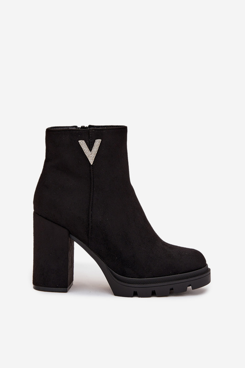 Жіночі утеплені черевики на підборах з декоративним елементом чорний Briella