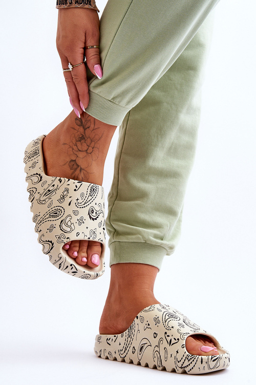 Модні жіночі тапочки на масивній платформі Beige Lorette