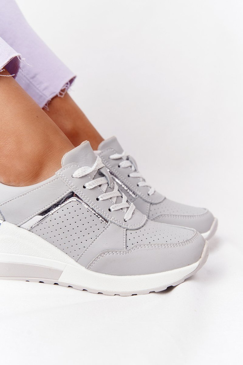 Шкіряні кросівки на танкетці S.Barski сірі