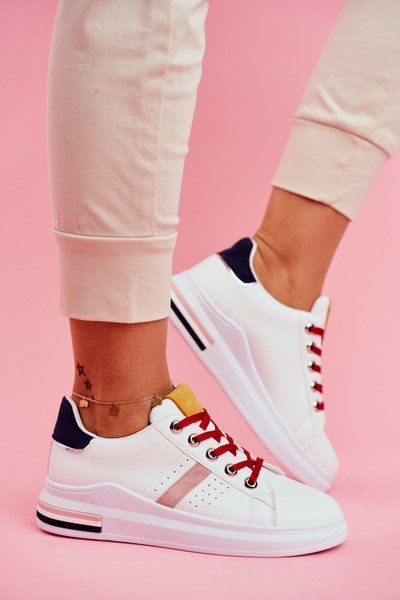 Жіноче спортивне взуття білого темно-синього кольору Mirra