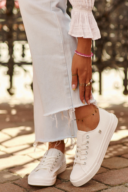 Класичні жіночі кросівки Big Star NN274285 Білі