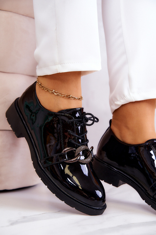 Лаковані туфлі на перев'язці з орнаментом Black Larosa