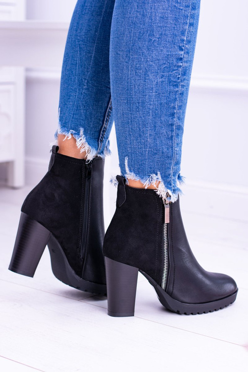 Чорні черевики на шпильці Ortega