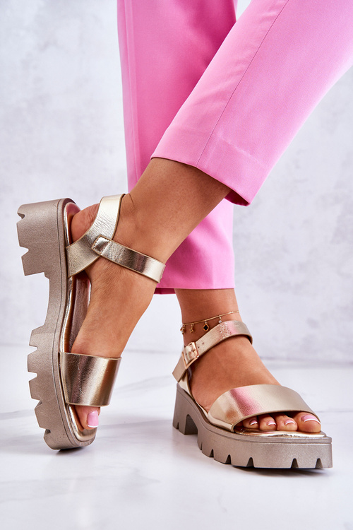 Шкіряні босоніжки на підборах Gold Sovie