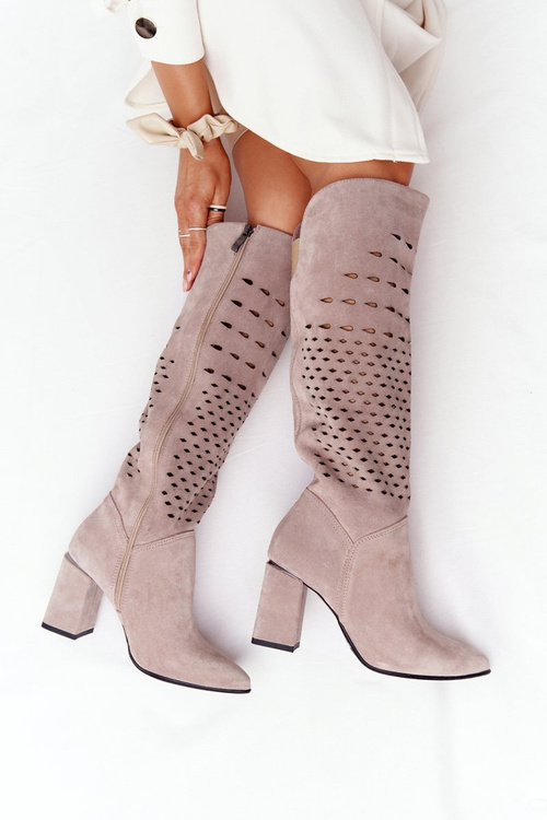 Весняні ажурні замшеві черевики Lewski Shoes 2847/B Бежеві