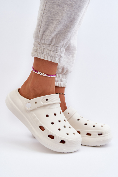 Жіночі поролонові шльопанці білі Ilariana