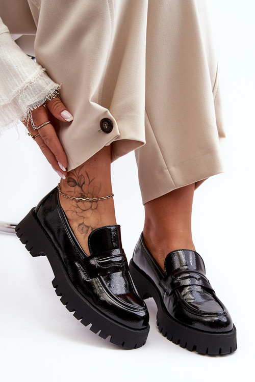 Лаковані лофери на плоскій підошві Black Jannah