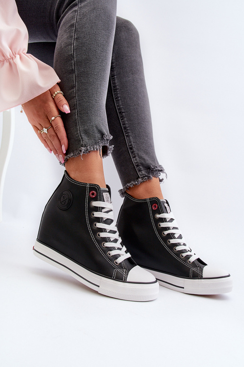 Жіночі кросівки на танкетці Cross Jeans NN2R4005 Чорні