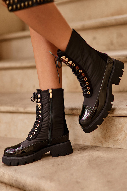 Жіночі утеплені робочі черевики на плоскому каблуці чорні Saranema