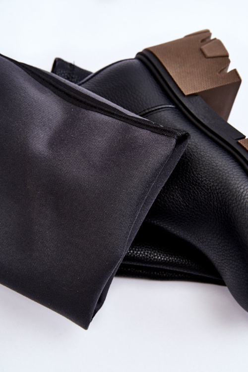 Модні шкіряні жіночі чоботи вище коліна чорного кольору