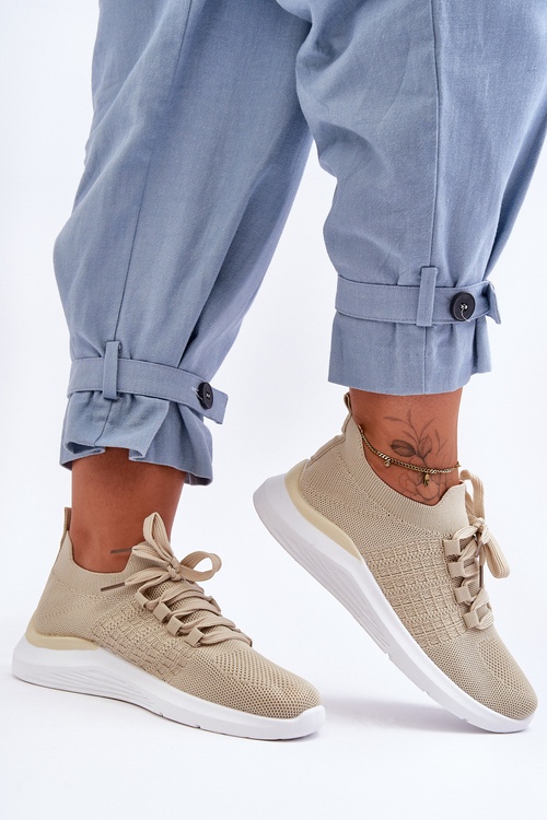 Жіночі класичні спортивні кросівки бежеві Nikilla