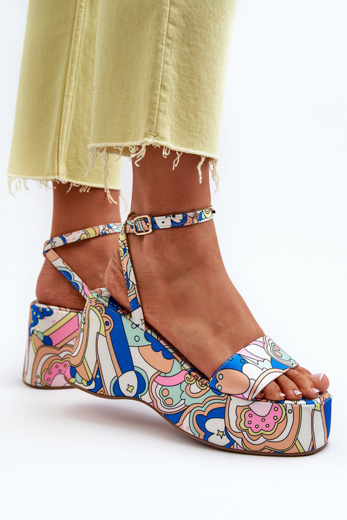 Босоніжки на платформі та танкетці з малюнком різнокольорові Wiandia