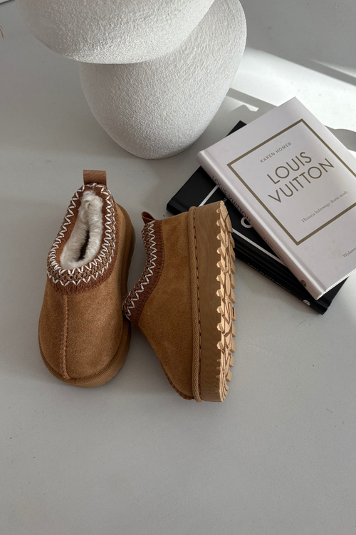 Дитячі зимові черевики з вишивкою Camel Prina